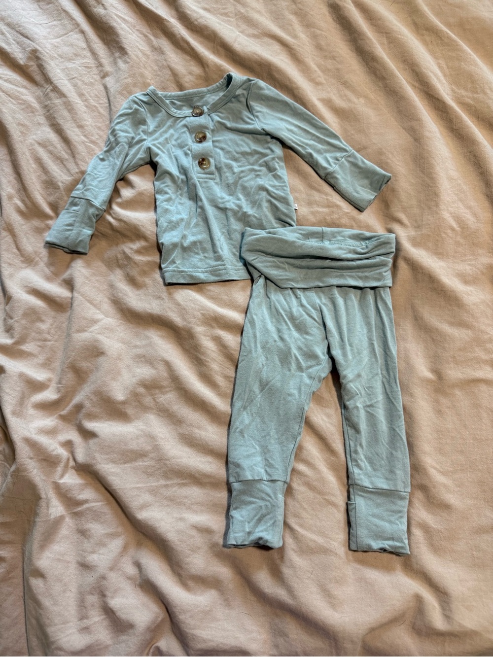 2pc Bamboo Button Top & Bottom